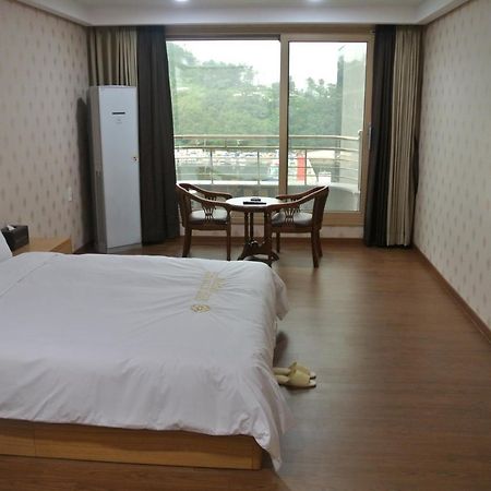 Geoje Ocean Hotel Exteriör bild