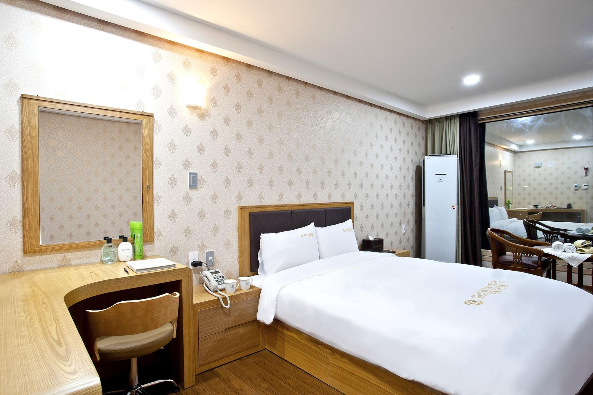 Geoje Ocean Hotel Exteriör bild